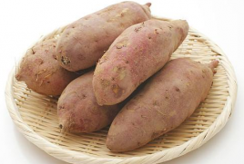 红薯磨粉机厂家如何辨别红薯淀粉的优劣？